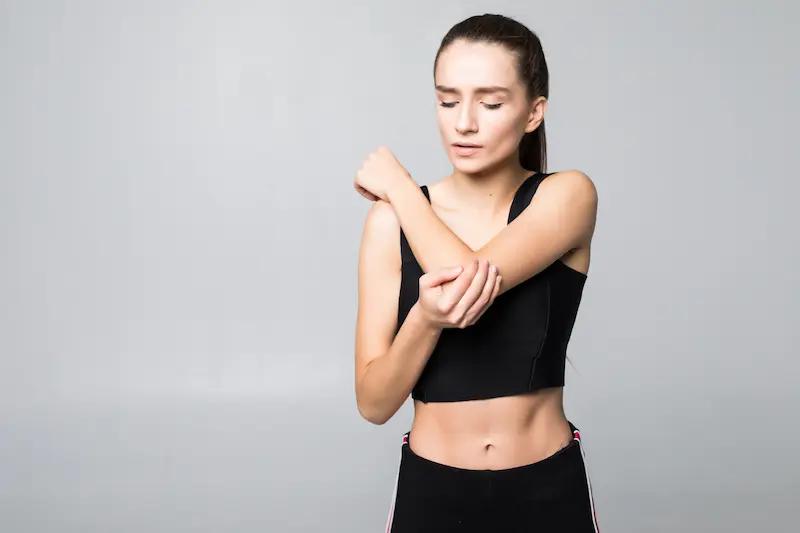 Elbow Pain: Symptoms, Causes and Prevention Tips